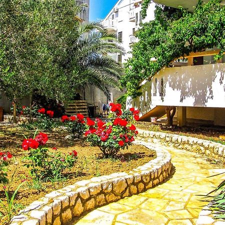 Apartments Hope Novalja Ngoại thất bức ảnh