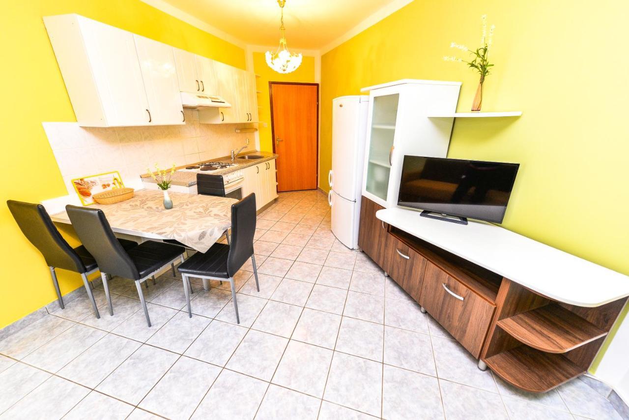 Apartments Hope Novalja Ngoại thất bức ảnh