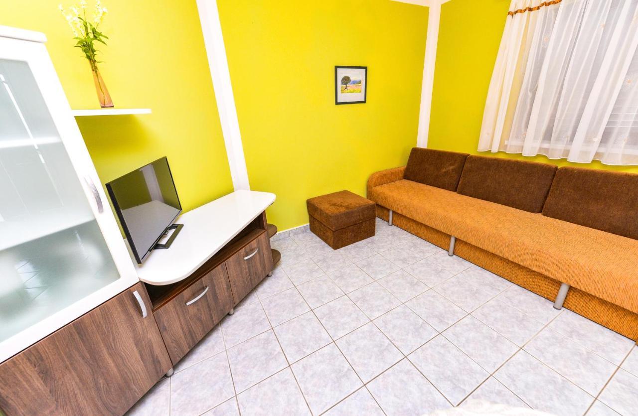 Apartments Hope Novalja Ngoại thất bức ảnh