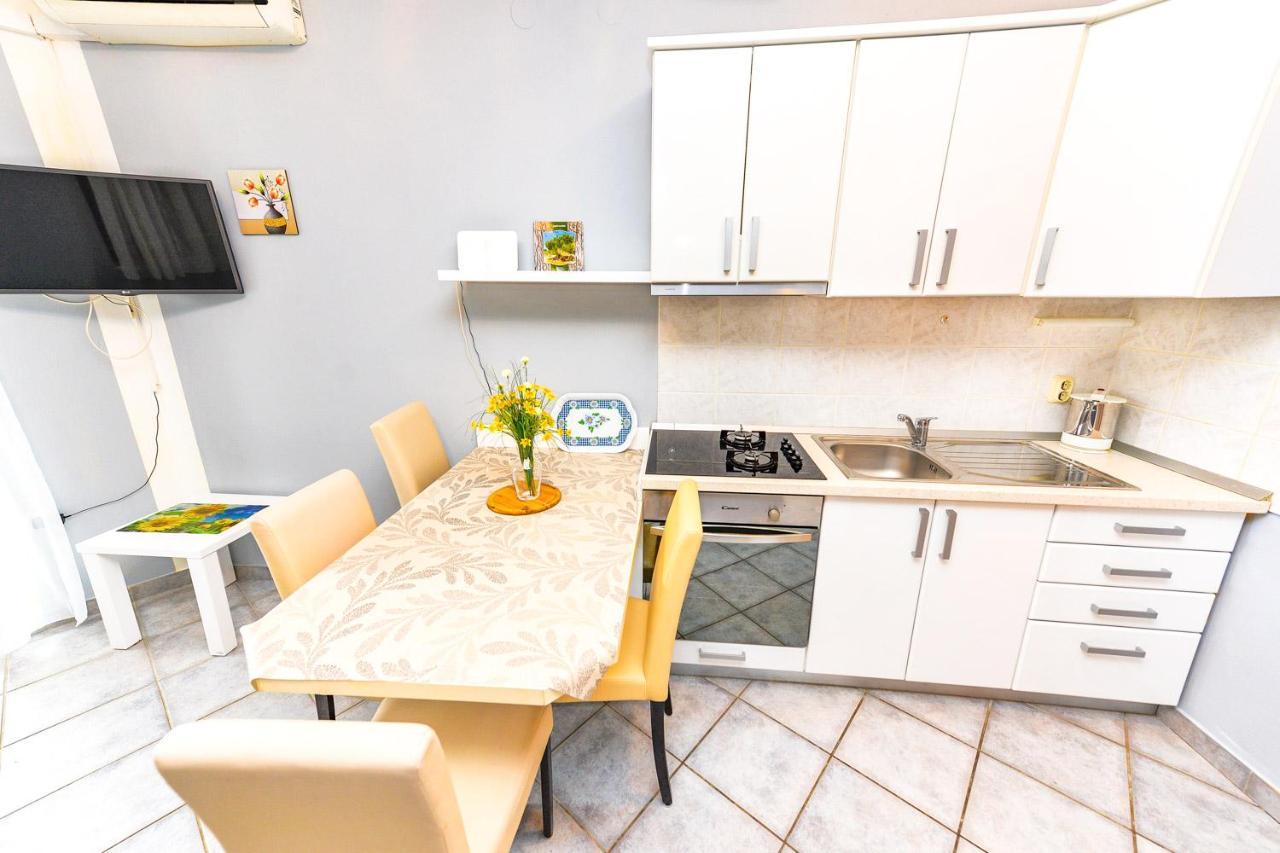 Apartments Hope Novalja Ngoại thất bức ảnh