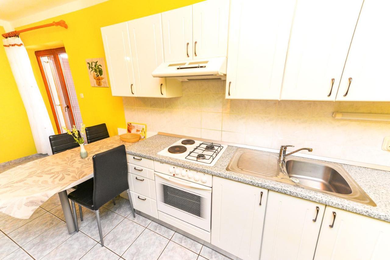 Apartments Hope Novalja Ngoại thất bức ảnh